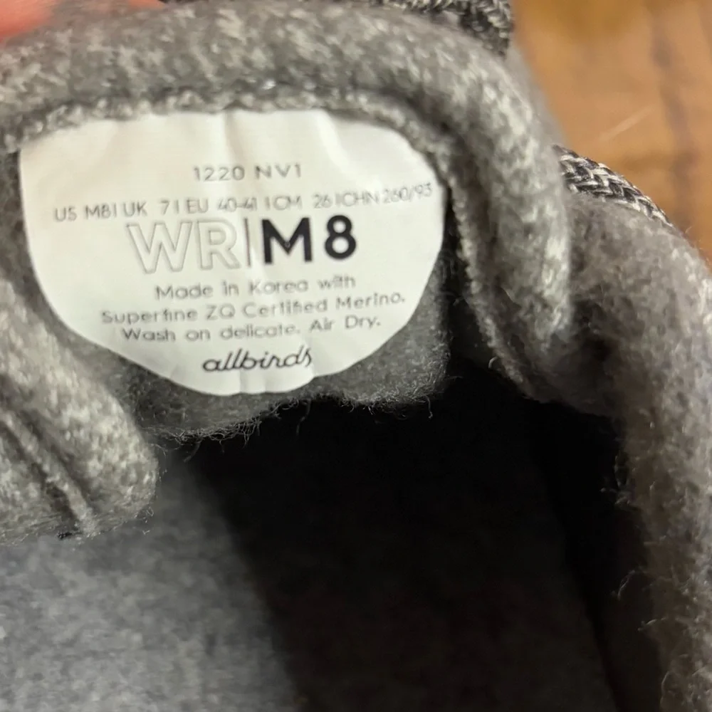 Allbirds Men’s Wool Runners - Picture 2 of 9
